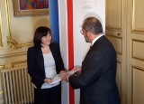 Philippe Laurent remet son rapport &agrave; Annick Girardin