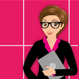 Une femme tenant un classeur